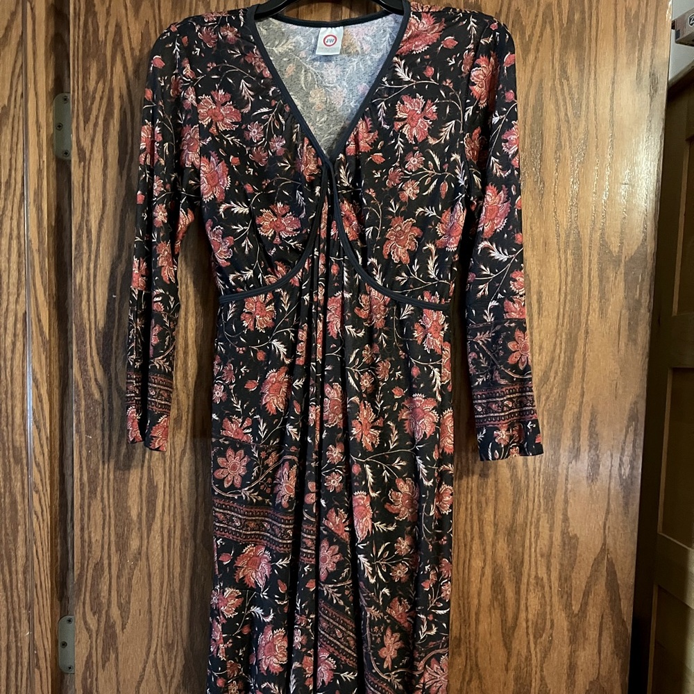 JW Maternity Dress
